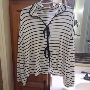 Women's Haptics Black and White Striped Long Sleeve Top Size Small